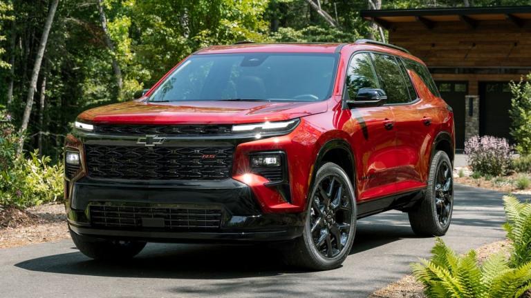2025 Chevrolet Traverse in red.